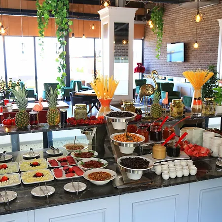 يلدز لايف 4*