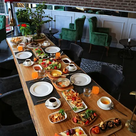 يلدز لايف 4* ترابزون